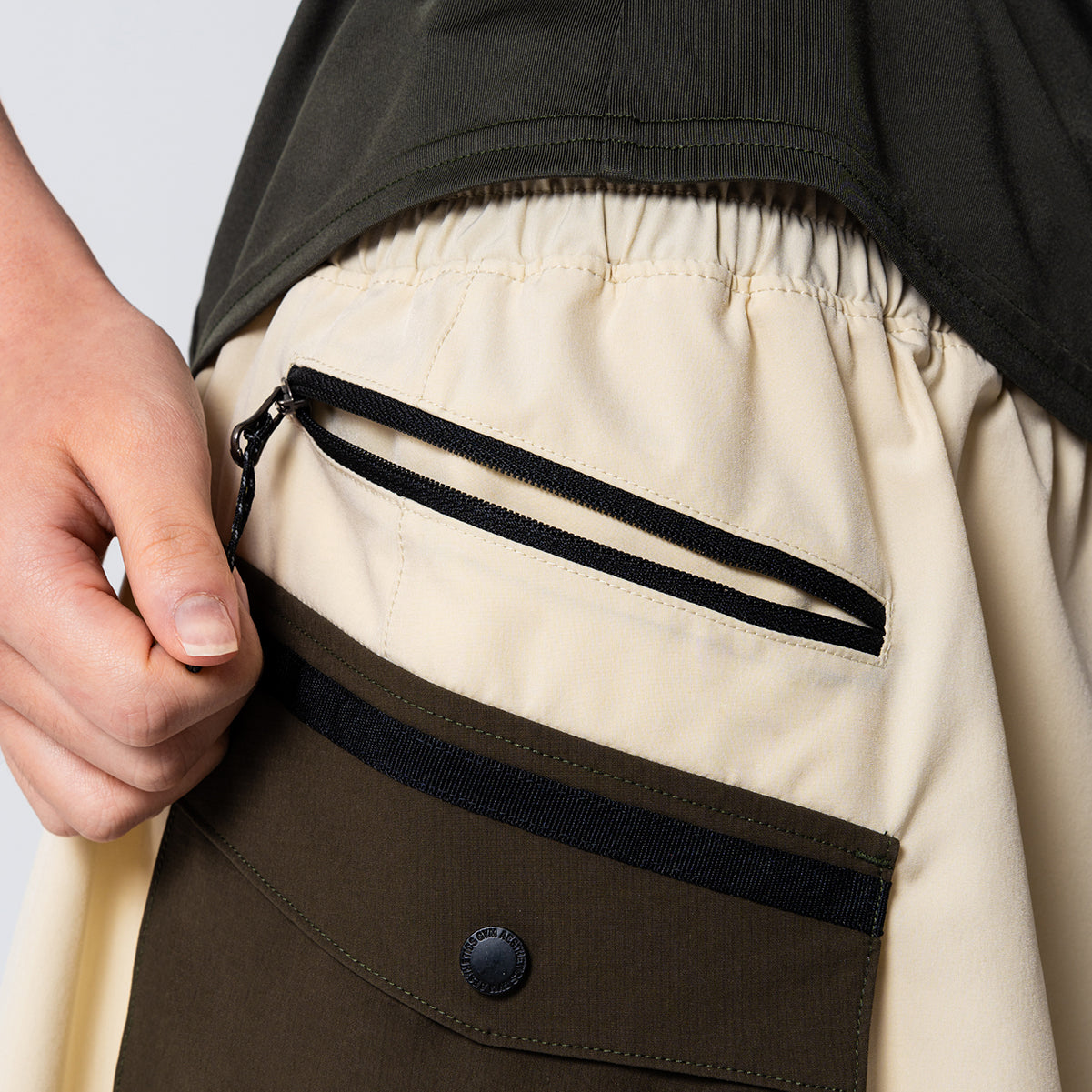 Image of Activewear 2in1 Farblock Cargorock für Damen