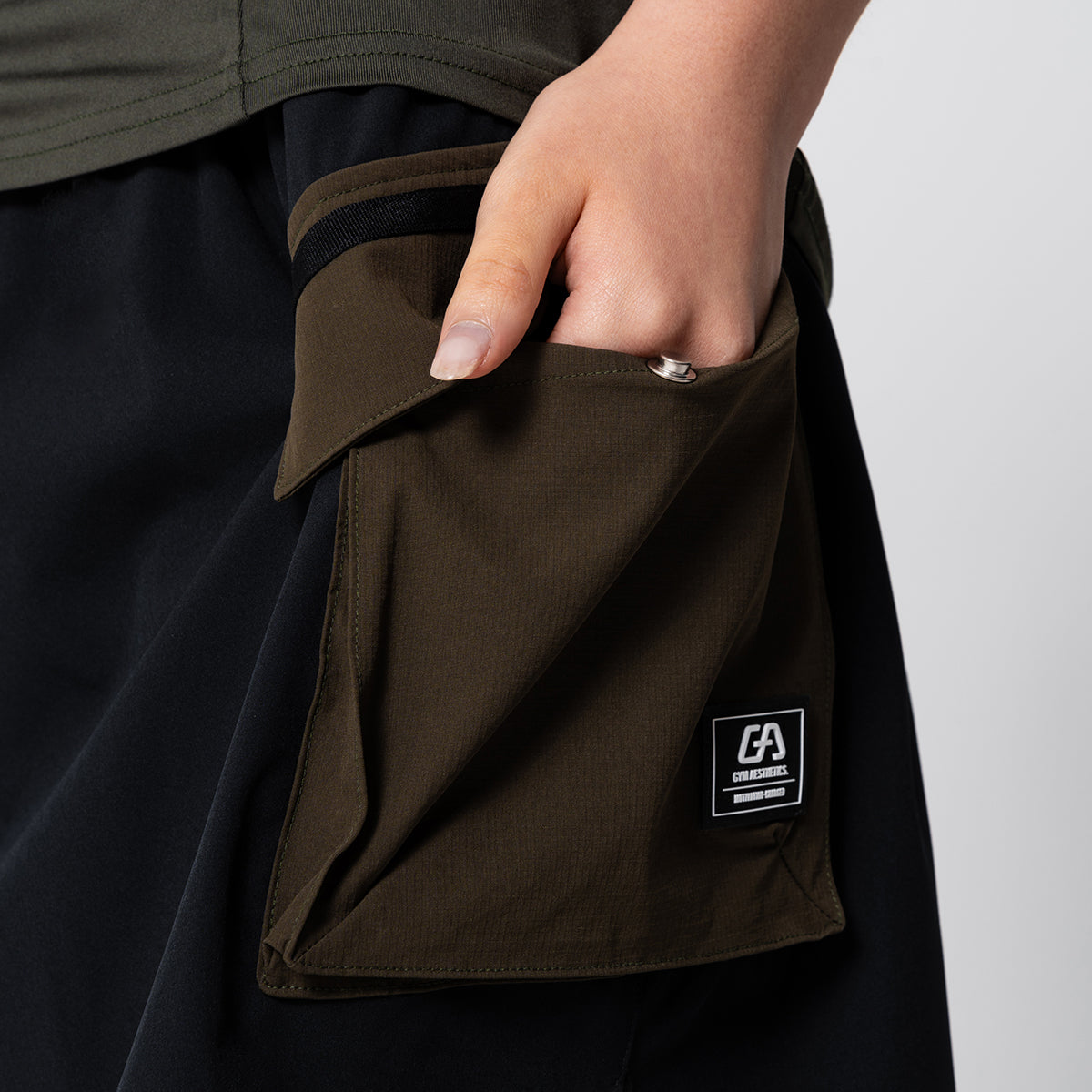 Image of Activewear 2in1 Farblock Cargorock für Damen