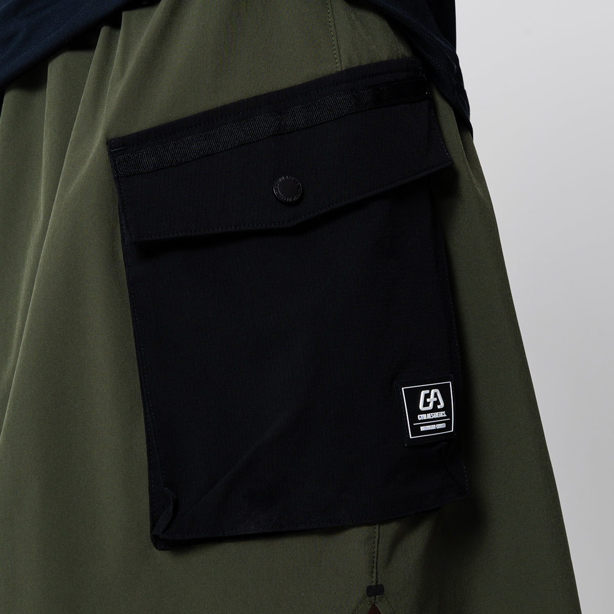 Image of Activewear 2in1 Farblock Cargorock für Damen