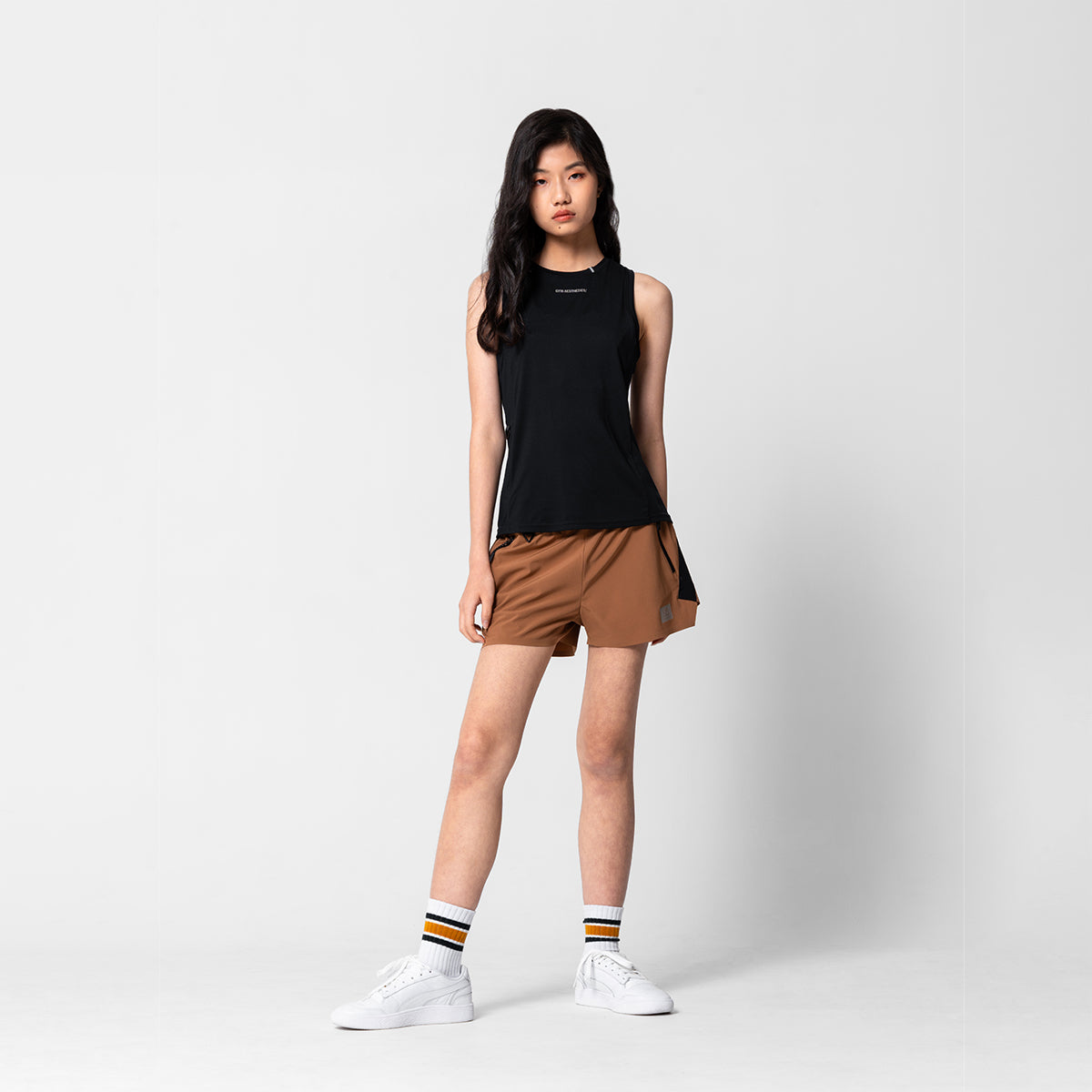 Image of Activewear kurze Laufhose für Damen