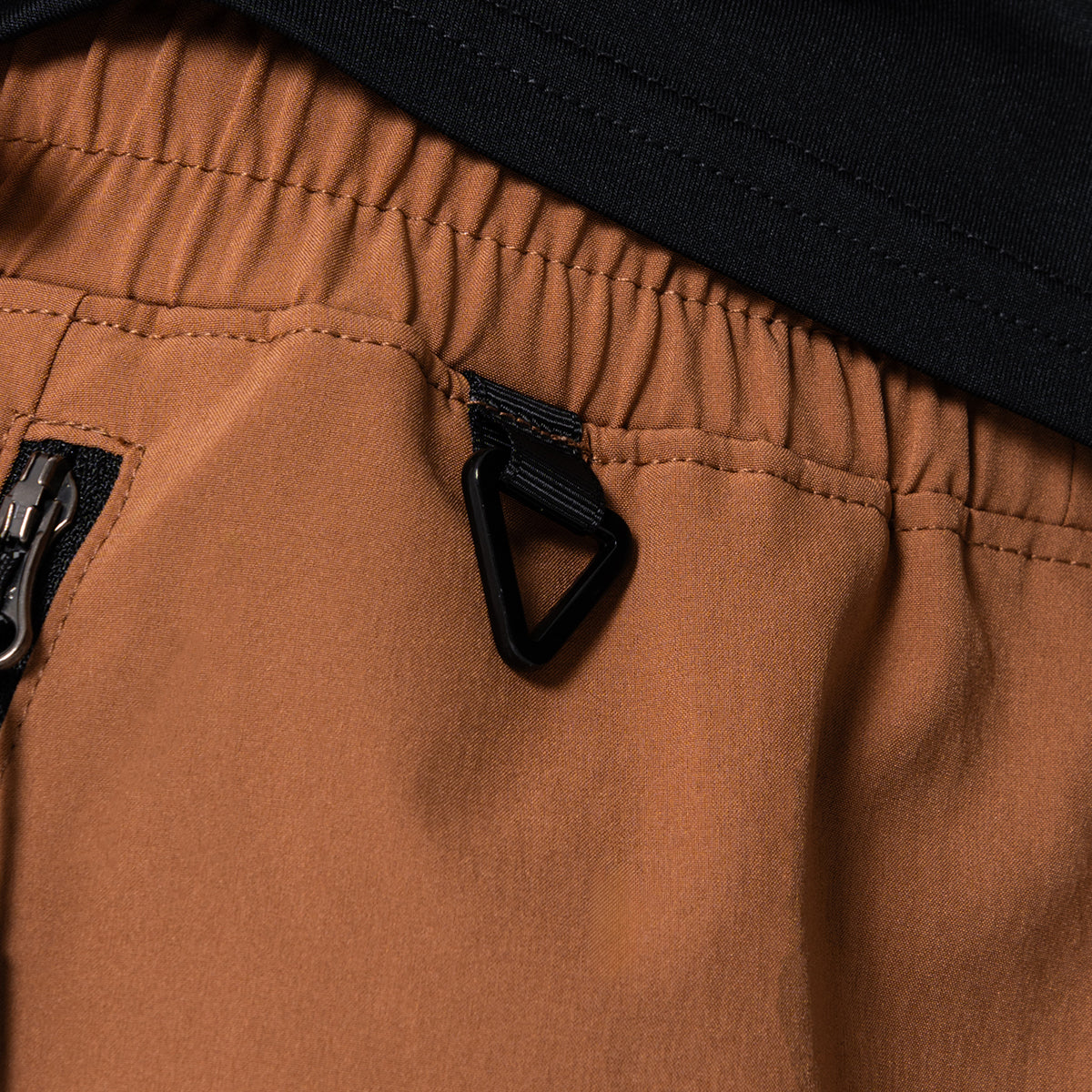 Image of Activewear kurze Laufhose für Damen