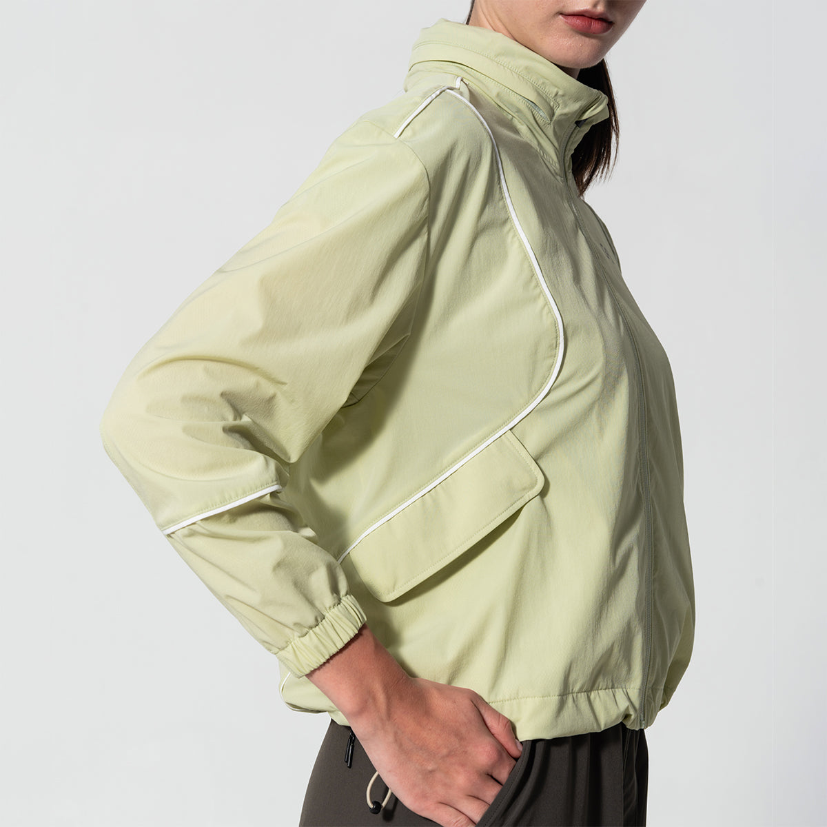 Image of Trendige Athleisure Jacke für Damen