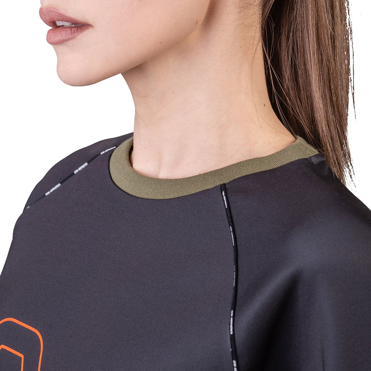 Image of Athleisure Cropped Sweatshirt for Women